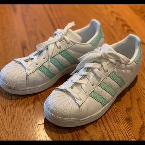 Adidas Superstar Sneaks